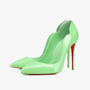 Classic Almond-Shaped Pointed Toe Pump