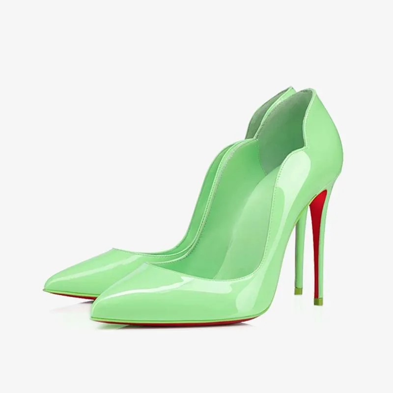 Classic Almond-Shaped Pointed Toe Pump