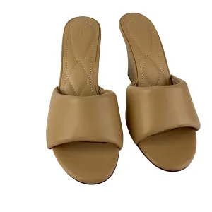 JF Women's Platform Sandals Beige Color Sz 7.5 Pre-Owned