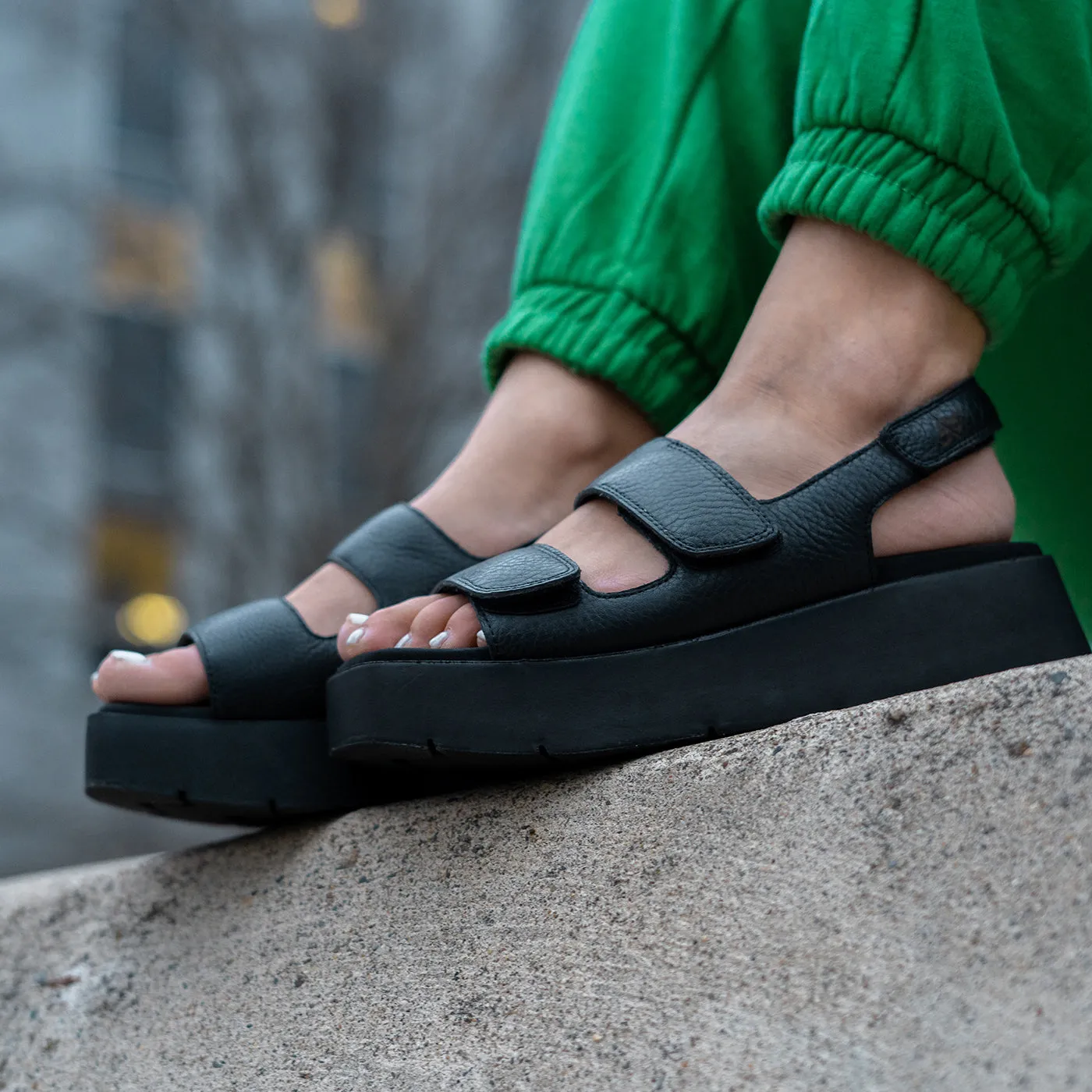 OTBT - ASSIMILATE in BLACK Platform Sandals